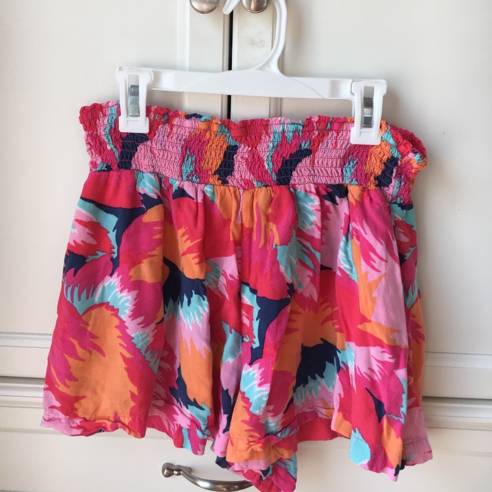 Flowy patterned shorts